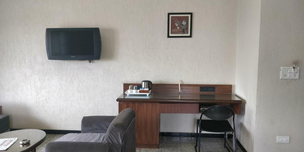 Nasiklub Hotel ภายนอก รูปภาพ